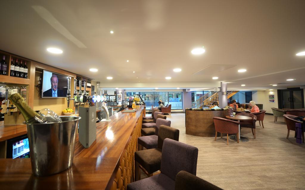 The Waterside Hotel And Leisure Club Манчестер Екстер'єр фото
